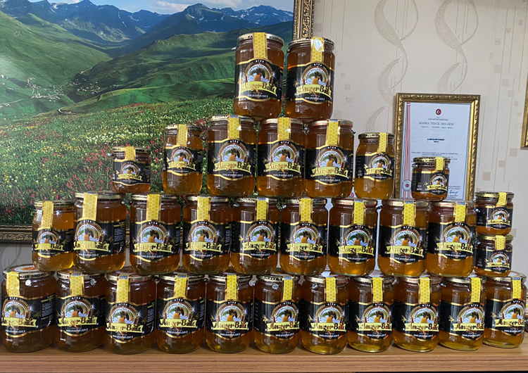 anzer-bali.jpg (481 KB)